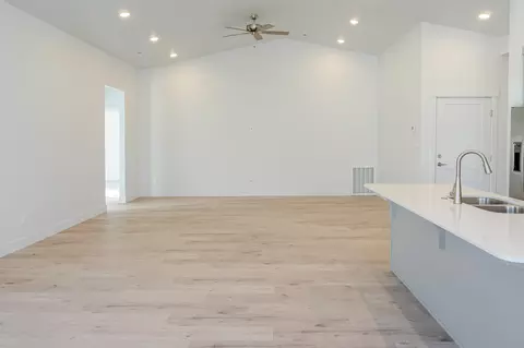 Living - 3057 W Ekko View Loop, Cedar City, UT 84721 photo 4 of 5