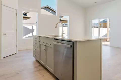 Kitchen - 3057 W Ekko View Loop, Cedar City, UT 84721 photo 2 of 2