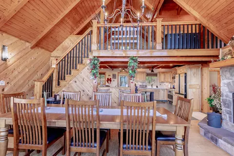 Dining - 401 N Aoki Michi Rd, Brian Head, UT 84719 photo 3 of 4