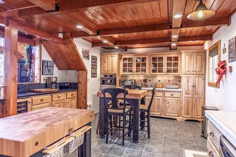Kitchen - 401 N Aoki Michi Rd, Brian Head, UT 84719 photo 3 of 3