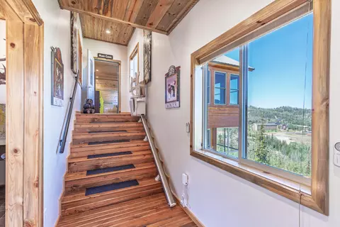 Entry Way - 401 N Aoki Michi Rd, Brian Head, UT 84719 photo 1 of 4