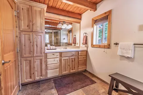 Bath - 401 N Aoki Michi Rd, Brian Head, UT 84719 photo 2 of 6