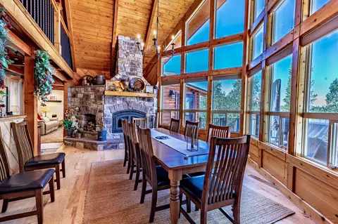 Dining - 401 N Aoki Michi Rd, Brian Head, UT 84719 photo 2 of 4