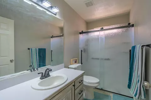 Bath - 504 E Telegraph St #72, Washington, UT 84780 photo 1 of 6