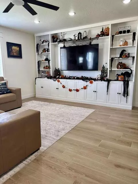 Living - 231 S 400 E, Enterprise, UT 84725 photo 8 of 9