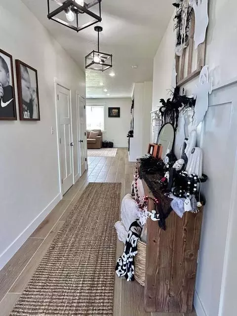 Entry Way - 231 S 400 E, Enterprise, UT 84725 photo 1 of 3