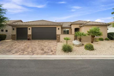 1453 Heatherglen Dr, Saint George, UT 84790