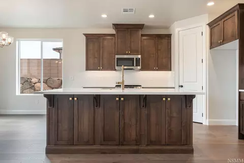 Kitchen - 1323 E Andromeda St, Washington, UT 84780 photo 3 of 5