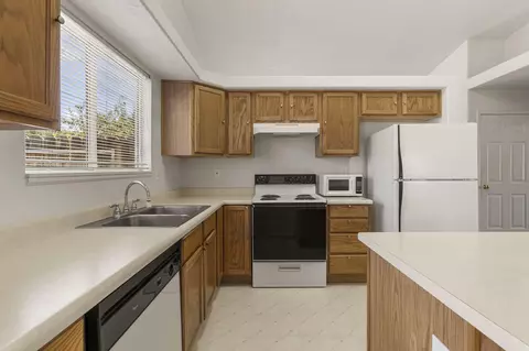 Kitchen - 357 E 2100 N, Cedar City, UT 84721 photo 2 of 2
