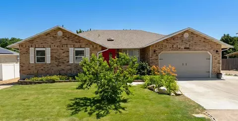 9495 S Loch Awe Dr, South Jordan, UT 84009