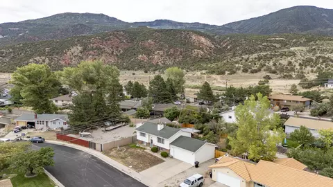 View/Area - 487 Pinecone Dr, Cedar City, UT 84720 photo 3 of 6