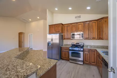 Kitchen - 347 E Munich Dr, Saint George, UT 84790 photo 1 of 2