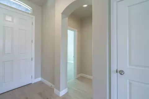 Entry Way - 347 E Munich Dr, Saint George, UT 84790 photo 2 of 2