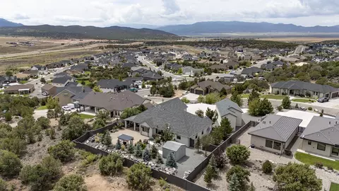View/Area - 2085 S Eagle Ridge Lp Lp, Cedar City, UT 84720 photo 6 of 9