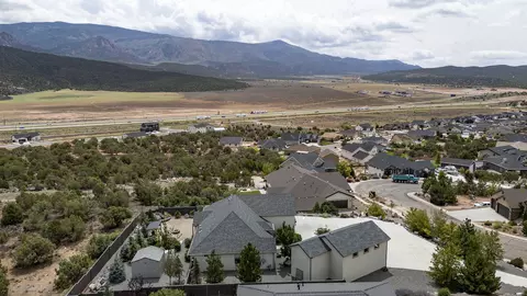 View/Area - 2085 S Eagle Ridge Lp Lp, Cedar City, UT 84720 photo 7 of 9