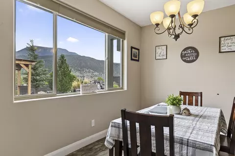 Dining - 2085 S Eagle Ridge Lp Lp, Cedar City, UT 84720 photo 2 of 3