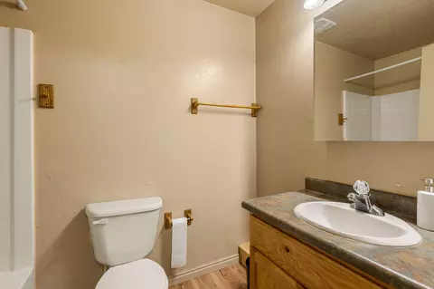 Bath - 2227 E 4425 S, Cedar City, UT 84720 photo 4 of 5