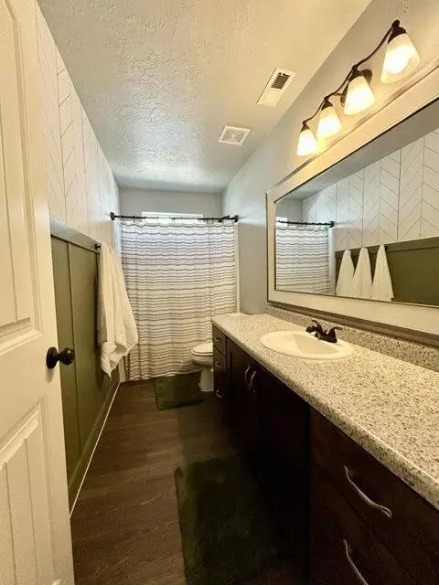 Bath - 310 S 625 E, Enterprise, UT 84725 photo 4 of 5