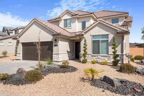 1356 N Paseos St, Washington, UT 84780