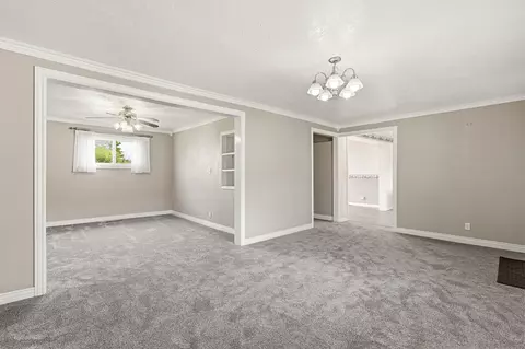 Living - 263 E 100 N, Parowan, UT 84761 photo 4 of 6