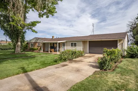 Exterior - 263 E 100 N, Parowan, UT 84761 photo 2 of 12