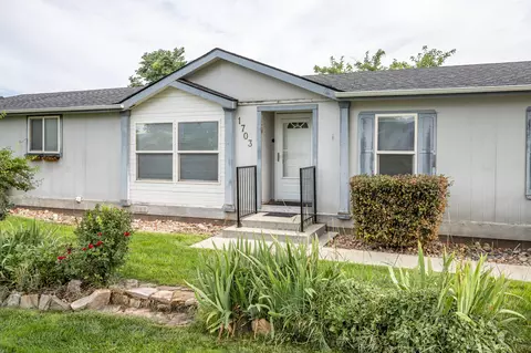 Exterior - 1703 Old Mill Rd, Enoch, UT 84721 photo 3 of 13