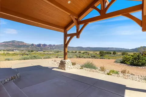 Exterior - 963 E 800 N, New Harmony, UT 84757 photo 6 of 17