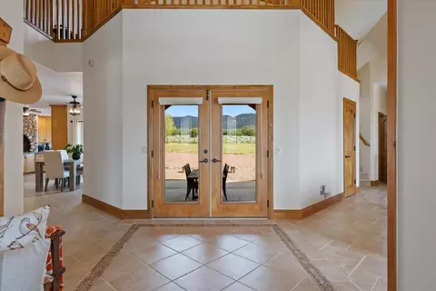 Entry Way - 963 E 800 N, New Harmony, UT 84757 photo 3 of 4