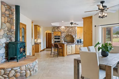 Dining - 963 E 800 N, New Harmony, UT 84757 photo 1 of 2