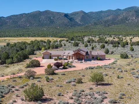 View/Area - 963 E 800 N, New Harmony, UT 84757 photo 5 of 11