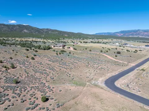View/Area - 963 E 800 N, New Harmony, UT 84757 photo 7 of 11