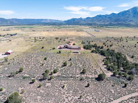 View/Area - 963 E 800 N, New Harmony, UT 84757 photo 10 of 11