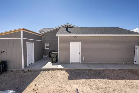 Exterior - 1118 E 4240 N, Enoch, UT 84721 photo 5 of 5
