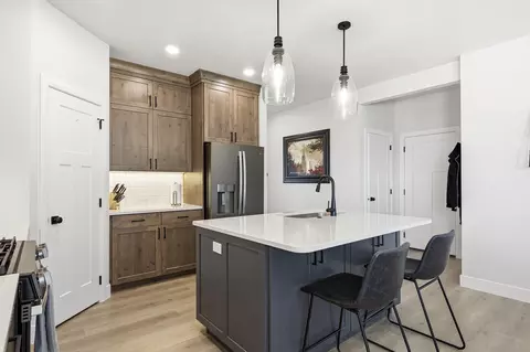 Kitchen - 1118 E 4240 N, Enoch, UT 84721 photo 4 of 4