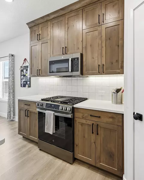 Kitchen - 1118 E 4240 N, Enoch, UT 84721 photo 3 of 4