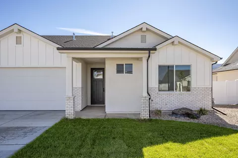 Exterior - 4992 N 75 E, Enoch, UT 84721 photo 5 of 8