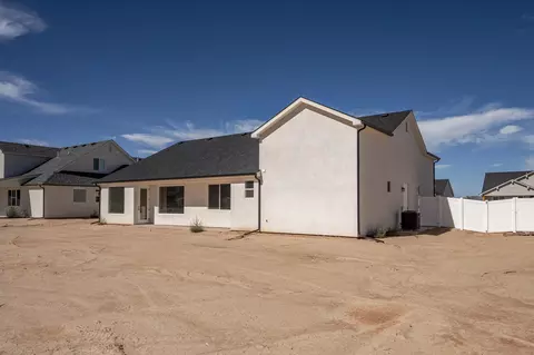 Exterior - 4992 N 75 E, Enoch, UT 84721 photo 2 of 8