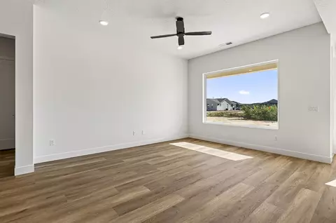 Living - 4992 N 75 E, Enoch, UT 84721 photo 2 of 2