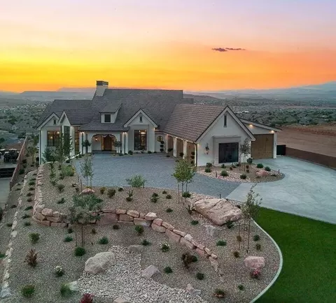 3021 E Banded Hills Dr, Saint George, UT 84790