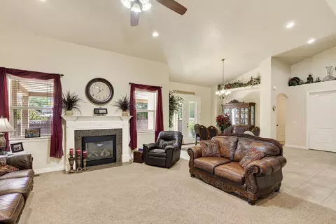 Living - 227 E 100 S, Paragonah, UT 84760 photo 3 of 4