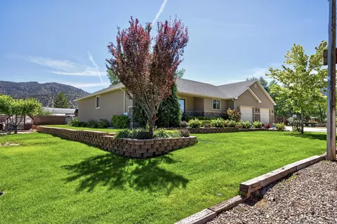 Exterior - 227 E 100 S, Paragonah, UT 84760 photo 3 of 12