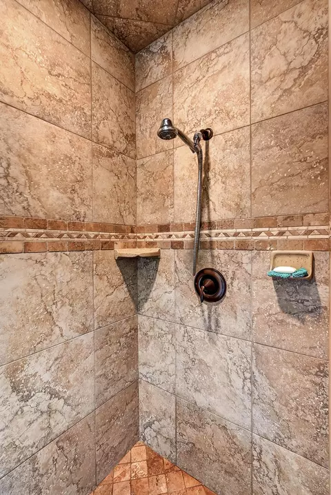 Bath - 227 E 100 S, Paragonah, UT 84760 photo 3 of 8