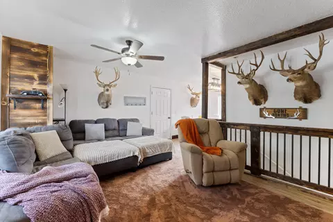 Living - 464 S 150 E, Enterprise, UT 84725 photo 2 of 3