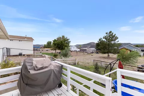 Exterior - 464 S 150 E, Enterprise, UT 84725 photo 3 of 10