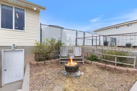 Exterior - 464 S 150 E, Enterprise, UT 84725 photo 4 of 10