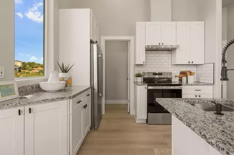Kitchen - 442 E Pine View Dr, Central, UT 84722 photo 2 of 5