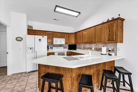 Kitchen - 436 E Dominguez Dr, Ivins, UT 84738 photo 1 of 3