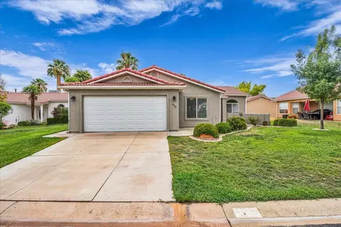 Exterior - 436 E Dominguez Dr, Ivins, UT 84738 photo 2 of 7