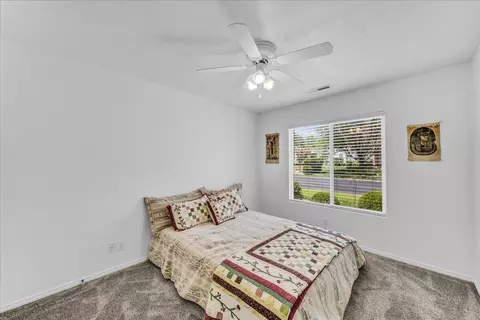 Bedroom - 436 E Dominguez Dr, Ivins, UT 84738 photo 2 of 4