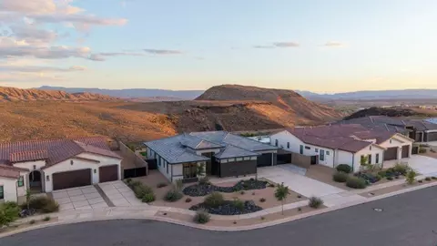 View/Area - 16 N Tabletop St, Washington, UT 84780 photo 5 of 10